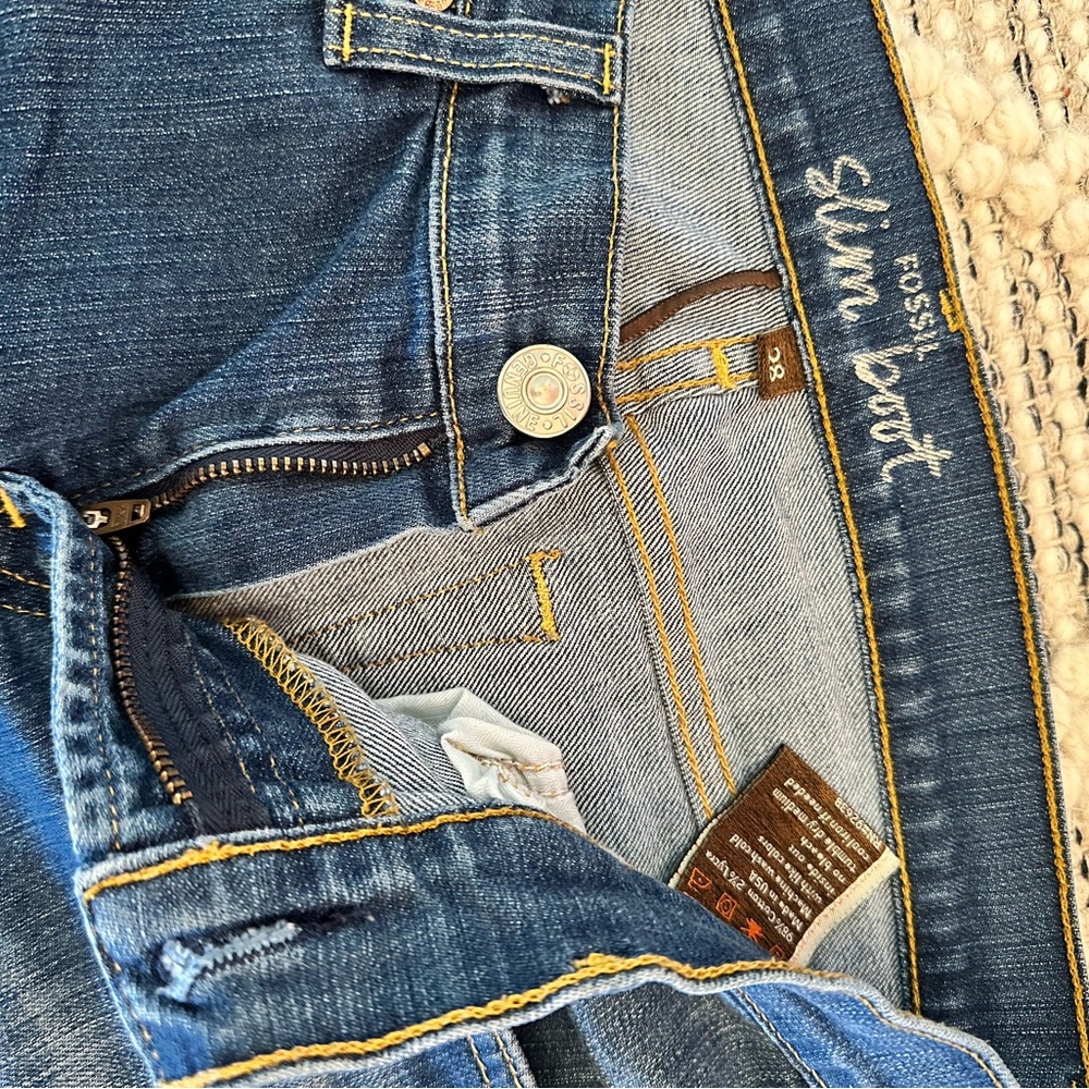 FOSSIL LOW RISE JEANS SIZE 28 - Picture 8 of 10